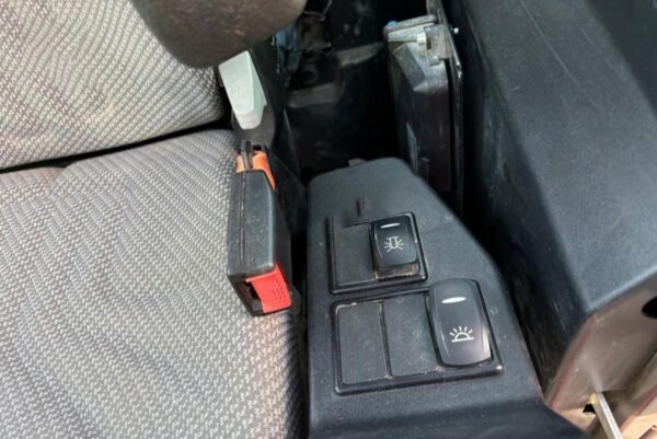 2021 - Volvo EC60E avec Tiltrotateur et Accessoires – Image 13