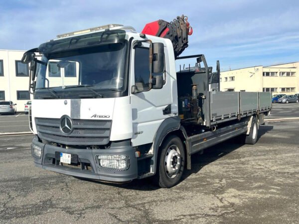 Camion Mercedes Atego 1527 (2015) + Grue HMF 1120-K5