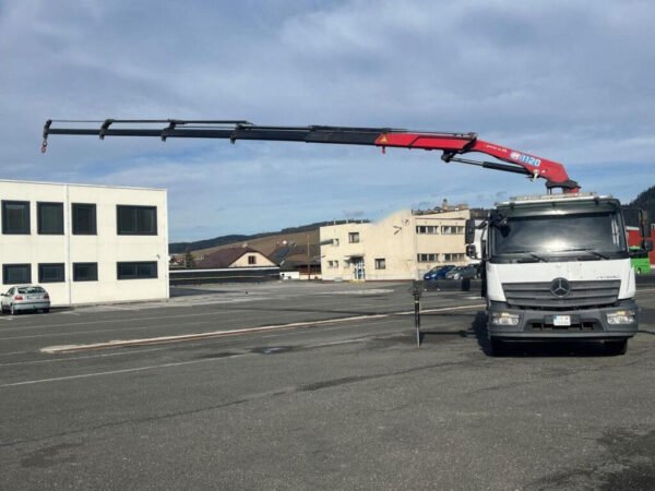 Camion Mercedes Atego 1527 (2015) + Grue HMF 1120-K5 – Image 4