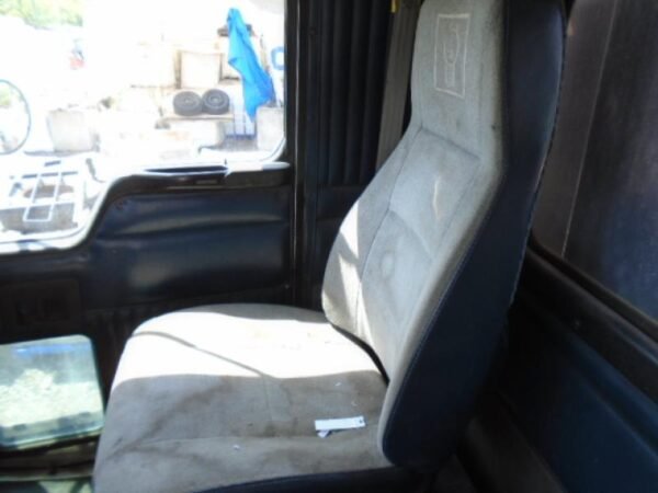 Camion Plateau Kenworth T800 (Année 2000) – Image 9