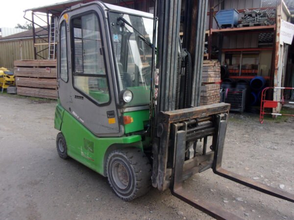 Chariot Élévateur Électrique CESAB BLITZ 300 – 3T