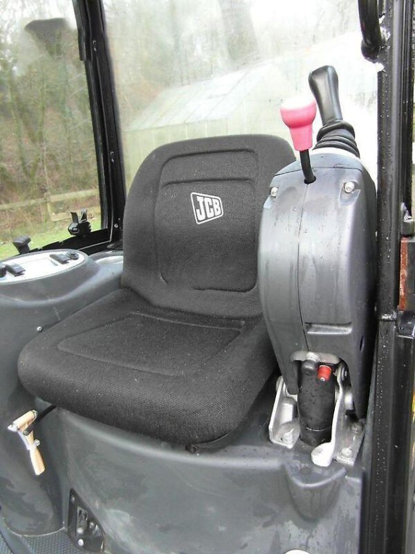 Mini-Pelle JCB 8016 CTS – 2011 + 4 Godets – Image 2
