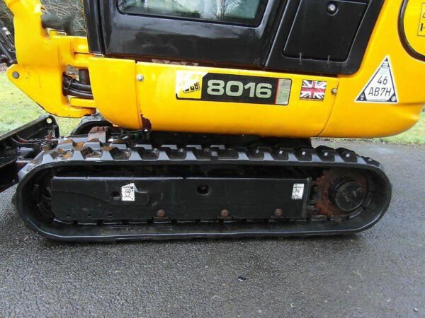 Mini-Pelle JCB 8016 CTS – 2011 + 4 Godets – Image 4