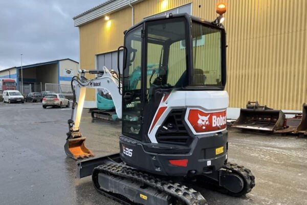 Mini-pelle Bobcat E26 (2023) + 3 Godets – Image 11