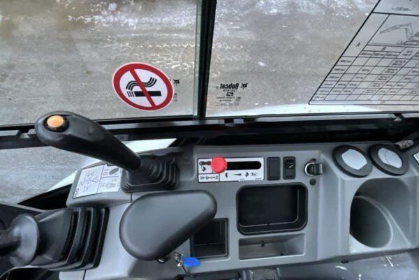 Mini-pelle Bobcat E26 (2023) + 3 Godets – Image 13