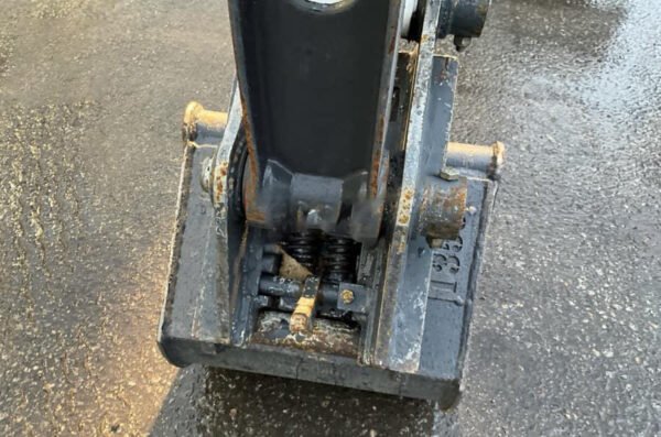 Mini-pelle Bobcat E26 (2023) + 3 Godets – Image 15