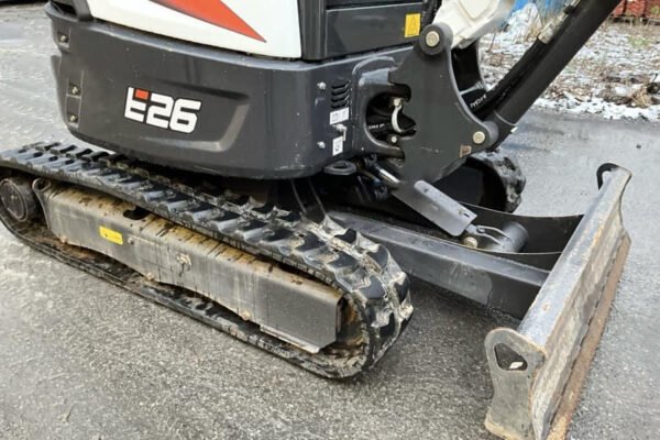 Mini-pelle Bobcat E26 (2023) + 3 Godets – Image 8