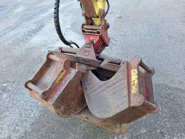 Mini-pelle Yanmar B25V (2002) + 3 Godets – Image 6