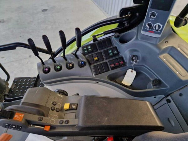 Tracteur CLAAS ARION 630 CIS – 2019 – 165 ch – 3 450 h – Image 10